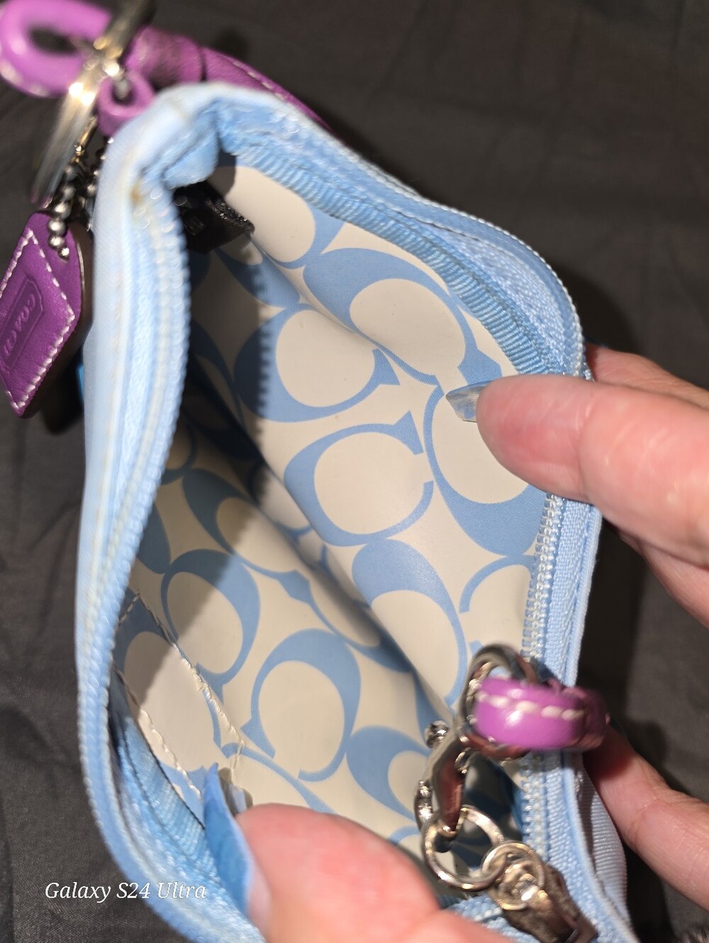 Coach Wristlet Bag - Picture 5 of 5